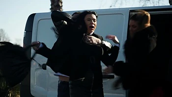 A very enterprising dancer - Jacquie et Michel TV