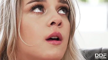 Quickie Makes Her Cum With Gabbie Carter