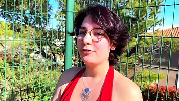 Oletsha, 26, mistress of a hotel in Nancy! - Jacquie et Michel TV