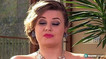 Beautiful Bust Creamer - Larissa Linn - Scoreland