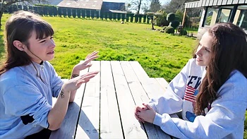 Jess in an incredible FFH threesome! - Jacquie et Michel TV