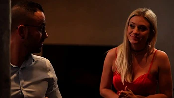 Kimber fucks her husband's financial adviser! - Jacquie et Michel TV