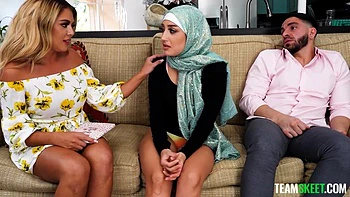 De Silva In Vivianna Sucks Violets Clit While She Sucks Her Tutors Cock