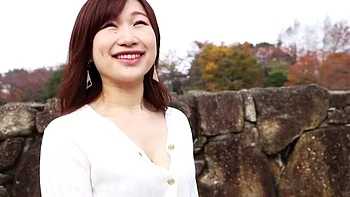 気品漂うスレンダー美人妻がキスとクンニで感度求める濃密ハメ撮りエッチ