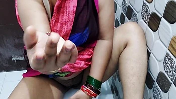 Teacher Seduced Her Student 18+ For Sex In Her Private Toilet