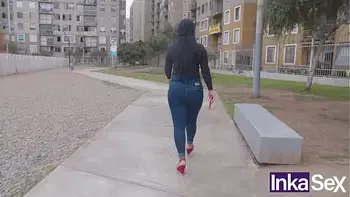 VENEZOLANA SUPER CULONA pillada por despecho luego de perder su cita en tinder.