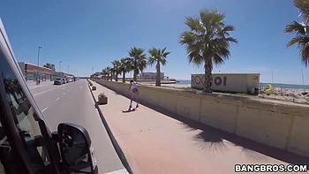 Valeria Tries a Dick Sandwich