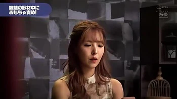 06814,Lewd SEX with exposed breasts!