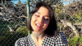 Luna, her big breasts are a deadly weapon! - Jacquie et Michel TV