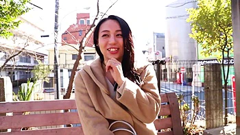 0011415_美魔女 ディープキス セックスなどが含まれている