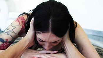 Charlotte Sins gets her pussy trimmed and fucked in pov style