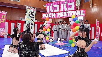 A 2-day, 1-night Orgy Tour With 16 Amateurs Who Aspire To Become Av Actors And 16 Av Actresses!