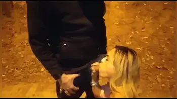 Na volta da balada fiz um Gangbang na praça. https://izabelapimenta.com/