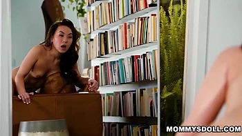 Having One Last Sex With Her Stepmom With Kimmy Kimm