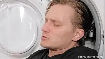 Creampie-Angels.com - Isabella De Laa - Shake your ass on laundry