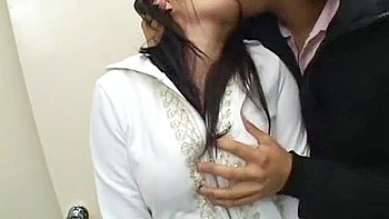 Forced handjob and even blowjob... A molester who can't contain his excitement