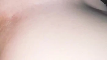 Hermosa Culona Frota Su Cono En La Cara De Su Novio. Lamida De Cono With Little Biki