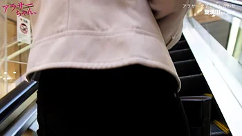 0011743_デカ乳 大量潮吹き 三十路などが含まれている