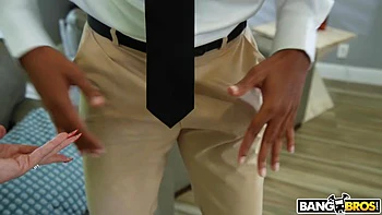 Hoe Goes The Neighborhood