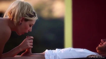 Rylie Richman - A Sexy Outdoor Video