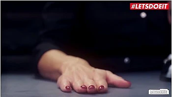 Mia Blow - - Handyman Cheats On Girlfriend With Hot Secretary