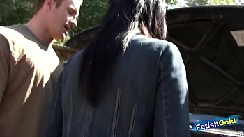 Tj Cummings And Sasha Hollander - Sexy Asian Waitress Takes A Big Cock To Have Her Car Fixed