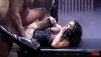 Nasty Milf Veronica Avluv Gets Dominated By Her Bbc Master - Interracial Hardcore