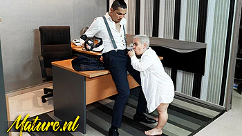 Mature Midget Sara One Gets Fucked in the Air by Toyboy Cris Angelo