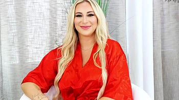 Brianna Coppage - Hot For Teacher 24 nov 2025