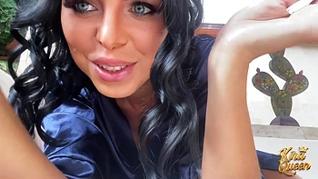 Kira's Ass Wiggles As She Pounds Her Slit To A Screaming Orgasm