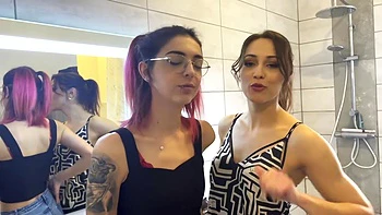 Lucas' sister fulfills her fantasies - Jacquie et Michel TV