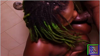 Big Butt Slut Gags On My Dick In The Shower - Poizon Ivy And Don Whoe