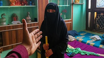 Indian Stepdaughter In-law Pakistani Aunty Romantic Video By -snapchat143