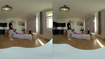 Brisedia Myers Behind The Scenes VR Part Three - Bubble Butt