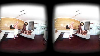 Lola Mornago - Behind The Scenes Vr Part Three - Colossal Black