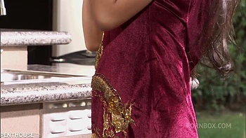 Bangkok Wives - Episode 1