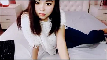 Model teases on bed: Amateur, Onlyfans  Cam Porn