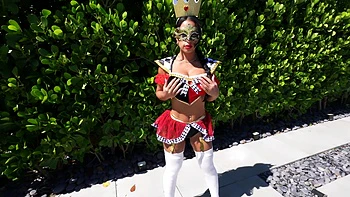 Queen of Hearts Creampie