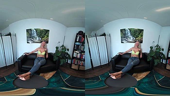 Gemeine Mitbewohnerin Lässt Dich Sperma Schlucken