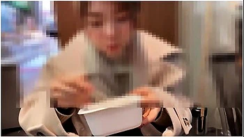 完全顔出し動画可愛い彼女のえちえちなフェラ顔に大興奮の中出しsex素人カッフル/美少女//女子大生/ハイハン/色白美乳/スタイル抜群/english Subtitlesryoyuu