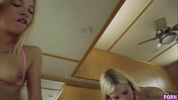 Fucking Two Sluties Teen 18+ Blonde In Lake House