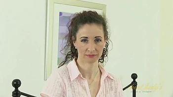 Sexy Slender Scarlet Loves to Masturbate