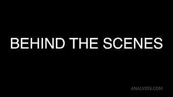 Bts: Mackenzie Is Back & So Is Her Balloon-Knot Featuring Mackenzie Mace With Filou Fitt