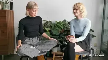 Blonde's First Time Eating Pussy