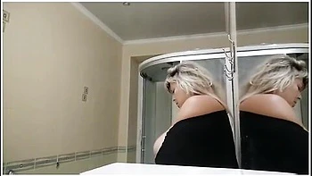 Stepmommy Wekends Come Bored She Go Show Big Boobs On Skype With Stepson
