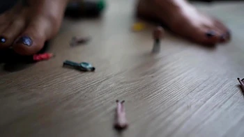 Giantess Steps On Little People