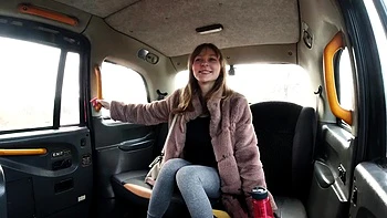 Sexy MILF wants some adventure in a taxi