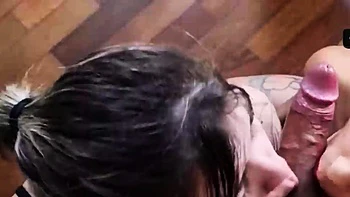 Uma boa amiga divide o pau do macho - Atriz Joy Ski, movie