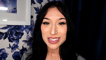 BJRAW Cumpletely covering Alexa Chains with cum