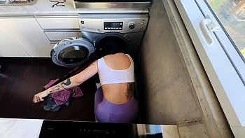 STUCK? I fuck my BIG-ASS STEPSISTER while she's calling for